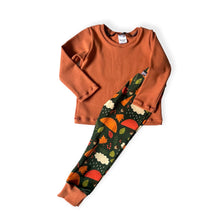 Load image into Gallery viewer, Green Autumn Rainy Days Baby & Children's Leggings • ORGANIC • READY TO SHIP •Kids • 18-24 Months •